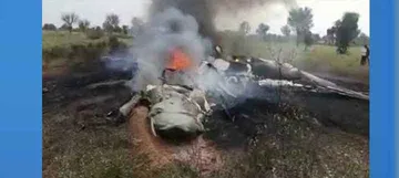 ବାୟୁସେନା ବିମାନ ଜଳିଗଲା, ପାଇଲଟ୍‌ ସୁରକ୍ଷିତ