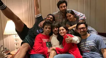 ଗୋଟିଏ ଫ୍ରେମ୍‌ରେ ଗୋଠେ ଷ୍ଟାର୍‌, ଫଟୋ ଭାଇରାଲ୍‌