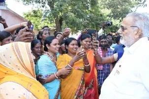 ରାଜ୍ୟପାଳଙ୍କ ଜିଲ୍ଲା ଗସ୍ତକୁ ନେଇ ଚର୍ଚ୍ଚା, ବିଜେଡି ବିବ୍ରତ