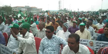 କେନ୍ଦ୍ରୀୟ ଉଦ୍ୟୋଗ ସମ୍ମୁଖରେ ପ୍ରତିବାଦ ଆଳରେ ପାରାଦୀପରେ ବିଜେଡିର ଶକ୍ତି ପ୍ରଦର୍ଶନ