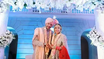 ବିବାହ କଲେ ନିହାର-ନୀତି: କିନ୍ତୁ ବାପାଙ୍କ ପାଇଁ ଅଟକିଲା ରିସେପ୍‌ସନ୍‌ ପାର୍ଟି