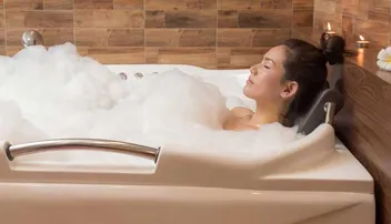 ସୁସ୍ଥ ରହିବା ପାଇଁ ‘ଡିଟକ୍ସ ବାଥ୍‌’