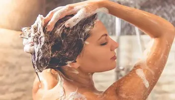 ମୁଣ୍ଡରେ ସିଧା ପାଣି ଢାଳି ଗାଧୋଉଛନ୍ତି କି, ଅସୁବିଧାରେ ପଡ଼ିପାରନ୍ତି