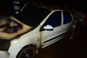 ସରପଞ୍ଚଙ୍କ କାର ଉପରକୁ ବୋମାମାଡ଼