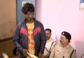 ଜଳେଶ୍ୱରରୁ ଆଣି ଖୋର୍ଦ୍ଧାରେ କରୁଥିଲା ବେପାର