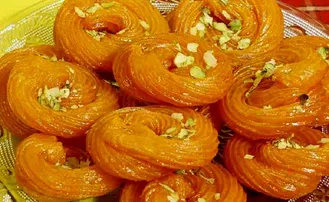 ଆସନ୍ତୁ ଜାଣିବା, କିପରି ହେଉଛି ଆଳୁ ଜଲେବି ...