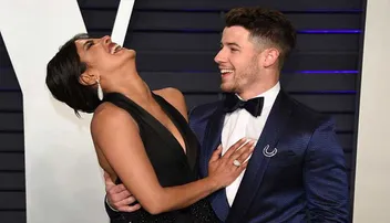 ସିଡ଼ିରେ ଖସୁ ଖସୁ ବର୍ତ୍ତିଗଲେ ପ୍ରିୟଙ୍କା, ଭିଡିଓ ଭାଇରାଲ୍‌