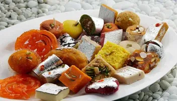 ମିଠା ପାଇଁ ଭାରତର ଏହି ସବୁ ସ୍ଥାନ ହୋଇପାରିଛି ଲୋକପ୍ରିୟ, ଆସନ୍ତୁ ଜାଣିବା...