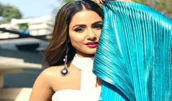 ‘କସୌଟି’ରେ କୋମଲିକାଙ୍କ ଅନ୍ତିମ ଦିନ, ପୂରା ଟିମ୍‌ ଏମିତି ଦେଲେ ବିଦାୟ