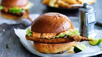 ଏମିତି ପ୍ରସ୍ତୁତ କରନ୍ତୁ ‘ଫିଶ୍ ସ୍ୟାଣ୍ଡୱିଚ୍‌’