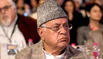 ବଢ଼ିଲା ଫାରୁକ୍‌ଙ୍କ ଅଟକ ଅବଧି