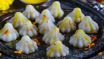 ଗଣେଶ ପୂଜାରେ ଭୋଗ ଲଗାନ୍ତୁ 'ମୋଦକ'