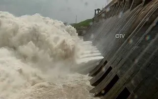 ହୀରାକୁଦ ଡ୍ୟାମ୍‌ ଖୋଲିଛି ୧୨ଟି ଗେଟ୍‌