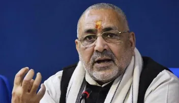 ‘ଦେଶକୁ ଭାଗ ଭାଗ କରିବାର ଉଦ୍ୟମ କରୁଛନ୍ତି ରାହୁଲ ଏବଂ ଓୱେସି’