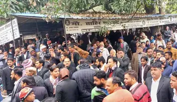 ହତ୍ୟା ଅଭିଯୁକ୍ତକୁ କୋର୍ଟ ଭିତରେ ହତ୍ୟା