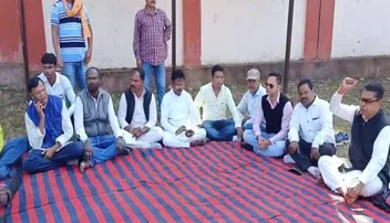 ଲୋକଙ୍କ ଆପତ୍ତି ଜଣାଇବାକୁ ଯାଇଥିଲେ, ଜିଲ୍ଲାପାଳ ଦୁର୍ବ୍ୟବହାର କଲେ !