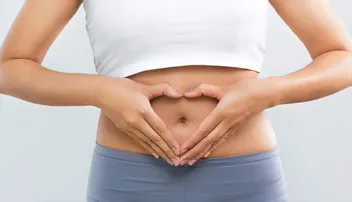 ଋତୁସ୍ରାବ ଯନ୍ତ୍ରଣା କମ୍‌ କରେ ଅଦା ପାଣି