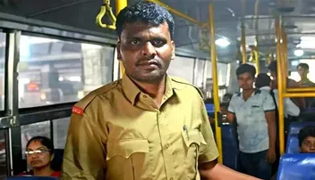 ଆଇଏଏସ୍‌ ଅଫିସର ହେବେ ବସ୍‌ କଣ୍ଡକ୍ଟର!