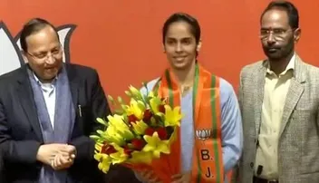 ବିଜେପିରେ ମିଶିଲେ ବ୍ୟାଡମିଣ୍ଟନ ତାରକା ସାଇନା ନେହୱାଲ