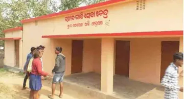 ଅଙ୍ଗନବାଡ଼ି କେନ୍ଦ୍ରକୁ ରାଜୀବ ଗାନ୍ଧୀ ସେବା କେନ୍ଦ୍ର ଦର୍ଶାଇ ୧୬ ଲକ୍ଷ ଟଙ୍କା ଆତ୍ମସାତ୍‌; ସରପଞ୍ଚ ଓ ଜେଇଙ୍କ ନାଁରେ ମାମଲା ରୁଜୁ