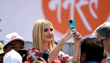 ଜାଣନ୍ତୁ କ'ଣ କରନ୍ତି ଡୋନାଲ୍ଡ ଟ୍ରମ୍ପଙ୍କ ଝିଅ ଇଭାଙ୍କା ଟ୍ରମ୍ପ