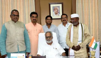 ନୟାଗଡ଼ ଚିନିକଳ ପୁନଃଚାଲୁ କରିବା ଦାବିରେ ରାଜ୍ୟପାଳଙ୍କୁ ସ୍ମାରକପତ୍ର