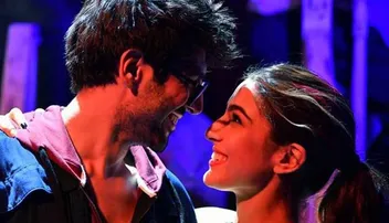 ଧମାକେଦାର୍‌ ଓପନିଂ କଲା 'ଲଭ୍‌ ଆଜ୍‌ କଲ୍‌'