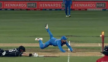 ଆଖି ଲାଖିଗଲା ଭଳି ରନ୍‌ ଆଉଟ୍‌ କଲେ ବିରାଟ, ଦେଖନ୍ତୁ ଭିଡିଓ