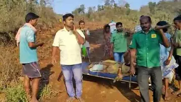 ଆସି ପାରିଲାନି ଆମ୍ୱୁଲାନ୍ସ; ଭାରରେ ବୁହା ହେଲେ ପ୍ରସୂତି