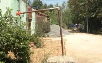 ୪ ବର୍ଷ ହେବ ଗାଁକୁ ଆସୁନି ପାଣି; ହଇରାଣ ହେଉଛନ୍ତି ଲୋକେ