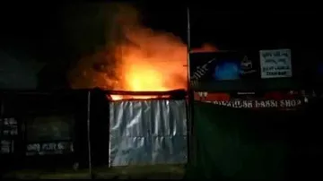 ଲକ୍‌ଡାଉନ୍‌ ଯୋଗୁ ବନ୍ଦ ଥିଲା ଦୋକାନ; ଲାଗିଗଲା ନିଆଁ