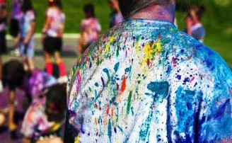 Holi Hacks: ହୋଲିରେ ରଙ୍ଗଭିଜା ପୋଷାକ ସଫା କରିବା ପାଇଁ ଟିପ୍ସ
