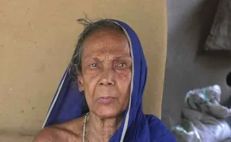 ପରିଣତ ବୟସରେ ମା’ ମୁଣ୍ଡାଇଛି ଦୁଇ ପୁଅଙ୍କ ବୋଝ