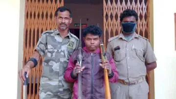 କୁଳଡ଼ିହା ଅଭୟାରଣ୍ୟରୁ ଶିକାରୀ ଗିରଫ