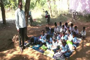 ୯ ବର୍ଷ ହେଲାଣି ସରିପାରୁନି ନିର୍ମାଣ, ବାରଣ୍ଡାରେ ଓ ଗଛ ତଳେ ବସି ପାଠ ପଢ଼ୁଛନ୍ତି ଛାତ୍ରଛାତ୍ରୀ