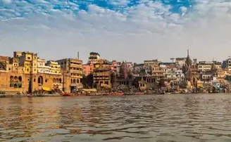 ପ୍ରଶାସନ ପାରିନଥିଲା, ଏବେ କରୋନା ପାଇଁ ସ୍ୱଚ୍ଛ ହେଉଛି ଗଙ୍ଗା