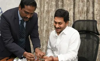 କରୋନା ପରୀକ୍ଷା କରାଇଲେ ଆନ୍ଧ୍ର ମୁଖ୍ୟମନ୍ତ୍ରୀ