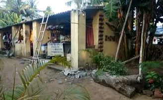 ଓଟିଭି ପ୍ରତିନିଧିଙ୍କ ଘର ଉପରକୁ ବୋମାମାଡ଼