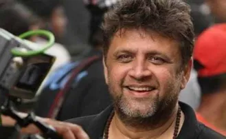 'ତେଲ ନା ଘିଅରେ ଜାଳିବୁ?'