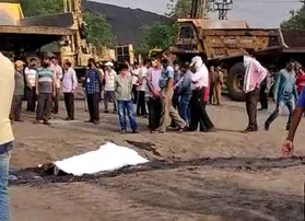 ଏମ୍‌ସିଏଲ୍‌ କର୍ମଚାରୀଙ୍କ ଉପରେ ଚଢ଼ିଗଲା ଡମ୍ପର