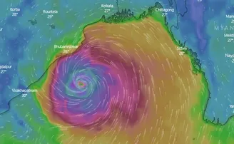 ଆଜି ସନ୍ଧ୍ୟା ଭିତରେ ଲ୍ୟାଣ୍ଡଫଲ୍‌ କରିବ ଅମ୍ଫାନ୍‌, ଘଣ୍ଟାପ୍ରତି ୨୦ କିମି ବେଗରେ ମାଡ଼ିଆସୁଛି