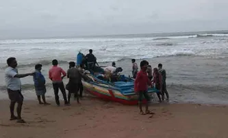 ୫୨୦ କି.ମି. ସମୁଦ୍ର ଯାତ୍ରା ପରେ ଚନ୍ଦ୍ରଭାଗାରେ ପହଞ୍ଚିଲେ ୧୬ ମତ୍ସ୍ୟଜୀବୀ