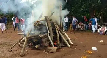 କାନ୍ଦ ବୋବାଳିରେ ଫାଟିଲା ପରିବେଶ; ପଞ୍ଚଭୂତରେ ଲୀନ ହେଲେ ନୁଦୁରାମ