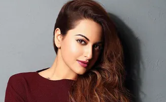 ଟ୍ୱିଟର୍‌କୁ ଅଲବିଦା କହିଲେ ସୋନାକ୍ଷୀ