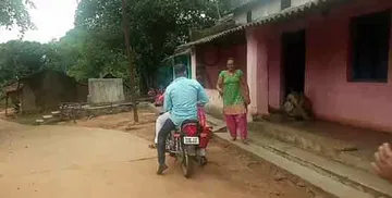 କଣ୍ଟେନମେଣ୍ଟ ଯୋଗୁ ଗାଁକୁ ଆସି ପାରିଲାନି ଆମ୍ୱୁଲାନ୍ସ; ଆଖି ବୁଜିଲା ୭ ବର୍ଷର ଶିଶୁ