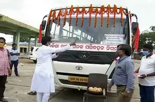 ପ୍ରଥମ ଥର ପାଇଁ ଯୋଡ଼ାଆମ୍ୱକୁ ଗଡ଼ିଲା ବସ୍‌