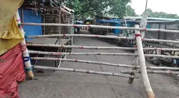 ଟ୍ରାଫିକ୍‌ ଗେଟ୍‌ ମାର୍କେଟ୍‌ ବସ୍ତି କଣ୍ଟେନ୍‌ମେଣ୍ଟ ଜୋନ୍‌