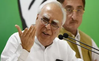 'ଶାଳରୁ ଘୋଡ଼ା ପଳେଇଲେ ଚେତା ପଶିବ କି?'