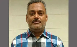 ପୁଲିସ ରେଡ୍ ପୂର୍ବରୁ ବିକାଶ ଦୁବେକୁ ଆସିଥିଲା ଏକ ଫୋନ୍ କଲ୍, ଆଉ ତା'ପରେ...