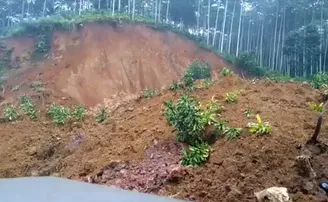 ରଖେ ହରି, ତ ମାରେ କିଏ! ଭିଡିଓ ଦେଖିଲେ ଜାଣିବେ...